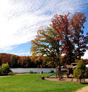 Return to the Biltmore Lake Feature Page