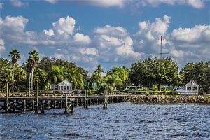 Little Harbor is a waterfront gated community in Ruskin, Florida, located between Tampa and Sarasota. See photos and get info on homes for sale.