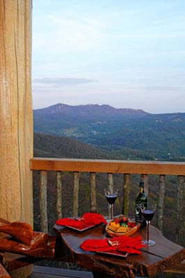 Return to the Lodges at Eagles Nest Feature Page