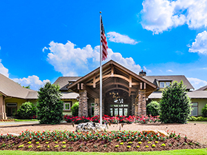 See photos and read all about this 55+ retirement active adult community north of Atlanta, Georgia. Get community info and see homes for sale.
