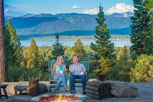 The custom homesites and cabin homes for sale at this established central Idaho mountain resort community offer privileged access to an acclaimed Andy North design golf course and other club amenities, plus direct access to boating and fishing on Payette Lake.