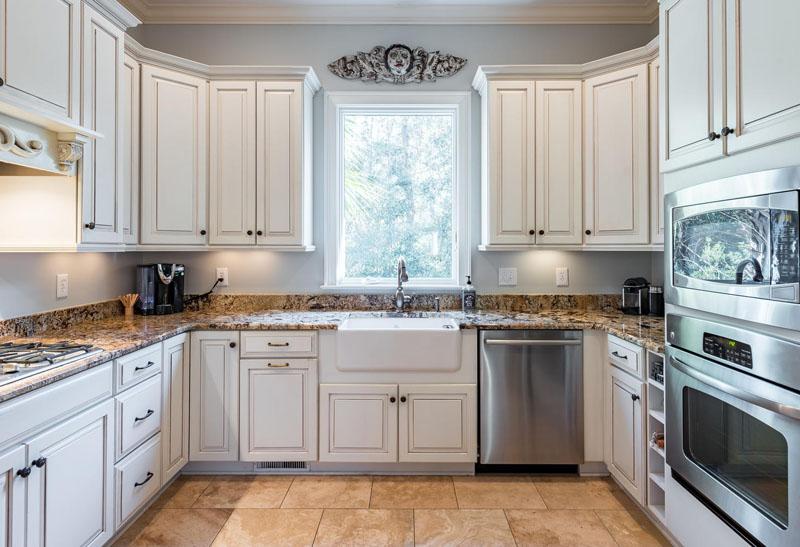 2941 Baywood Drive Kitchen