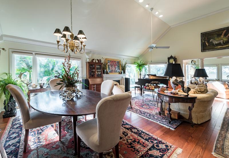 1017 Embassy Row Way Great Room