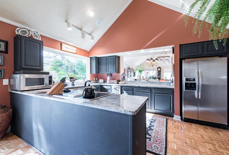 1017 Embassy Row Way Kitchen