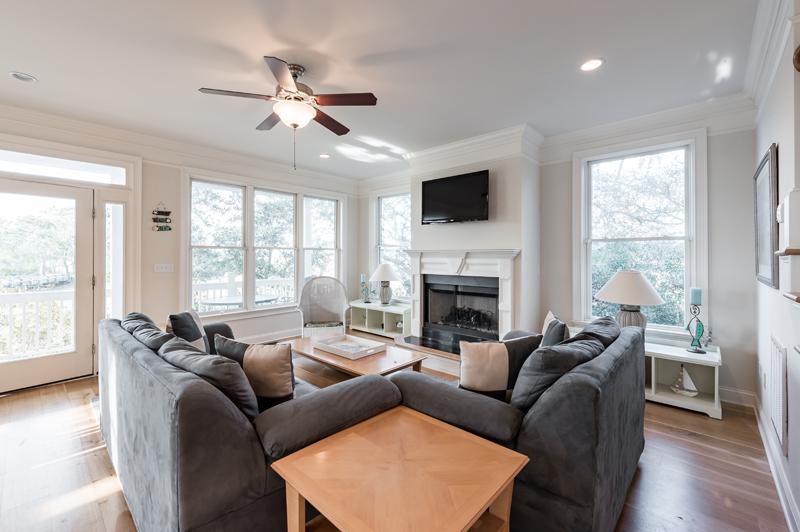 1813 Landfall Way Great Room
