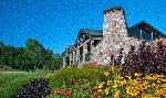 Five dining venues at Linville Ridge provide a variety of indoor and outdoor culinary experiences to delight the taste-buds.