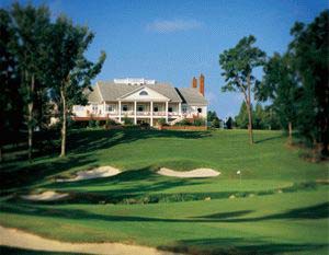 Wakefield Plantation - Raleigh, North Carolina - Join the Triangle area�s only country club development to offer an impressive Tournament Players Club golf course, plus a deluxe TPC Sports Club and the convenience of on-site shopping, dining and community services. Wakefield Plantation features an exciting selection of homes, townhomes, villas and custom estates priced from the $130,000's to more than $5 million.