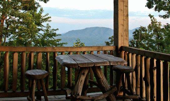 Creston Community - Asheville, North Carolina - Perched atop the North Carolina Blue Ridge Mountains, with convenient access to Asheville and Black Mountain, Creston is a mountain community aimed at conservation and preservation of the natural beauty and land that surrounds it. Hiking Trails, mountaintop community center, and idyllic mountain retreats are all designed with the environment in mind. Elevations range from 2,200 to 3,100 feet. Homesites range from .6 to 4.8+ acres and are priced from $135,000 to $580,000.