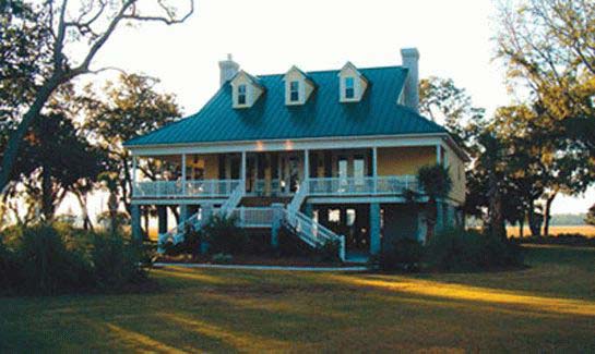 Cooper's Point at Shellman Bluff - Townsend, Georgia - Beautiful new coastal community conveniently located midway between St. Simons Island and the charming southern city of Savannah, Ga. Amenities include a championship 18-hole golf course, Health & Fitness Center, deep-water boating access with private dock and future boat ramp and crab dock. Homesites priced from $79,900.