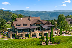 Return to the Grand Highlands at Bearwallow Mountain Feature Page