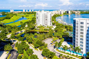 Grandview at Bay Beach offers 58 luxury condominiums in Fort Myers Beach, Florida. See photos and get info about condominiums for sale.