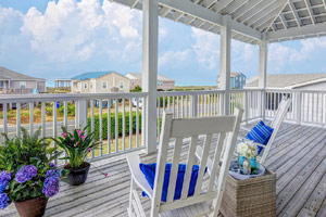 The Bluffs on the Cape Fear is a gated golf community minutes from historic downtown Wilmington, North Carolina. See photos and get info on homes for sale.