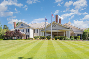 A golf community in Raleigh, North Carolina, Wakefield Plantation is a residential golf club with tennis, fitness business center and clubhouse.