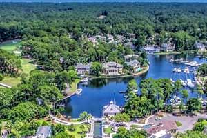 Wexford Plantation is a gated community offering golf, tennis, and a marina on Hilton Head Island, South Carolina. See photos and get info on homes for sale.