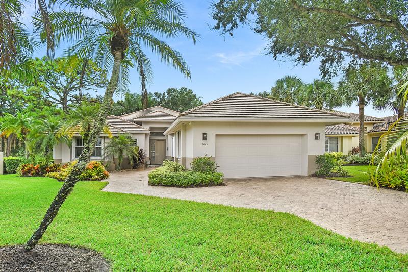 Return to the Willoughby Golf Club Property Page