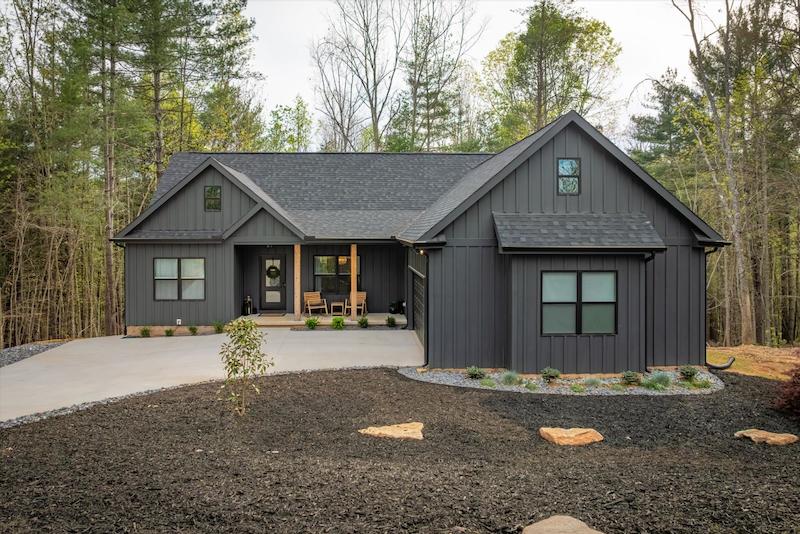 Read more about 4374 Poplar Bluff Drive