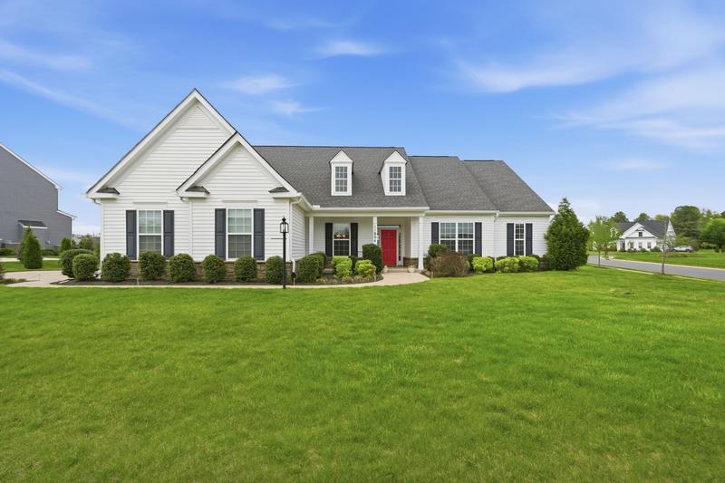 Return to the Fawn Lake Property Page