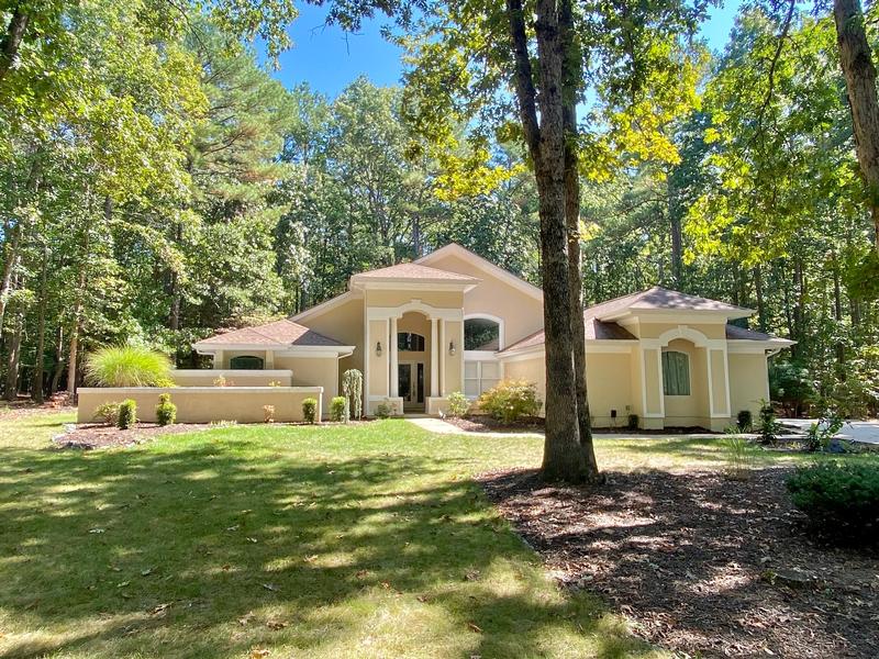 Read more about 1 Acre Main Level Living Retreat