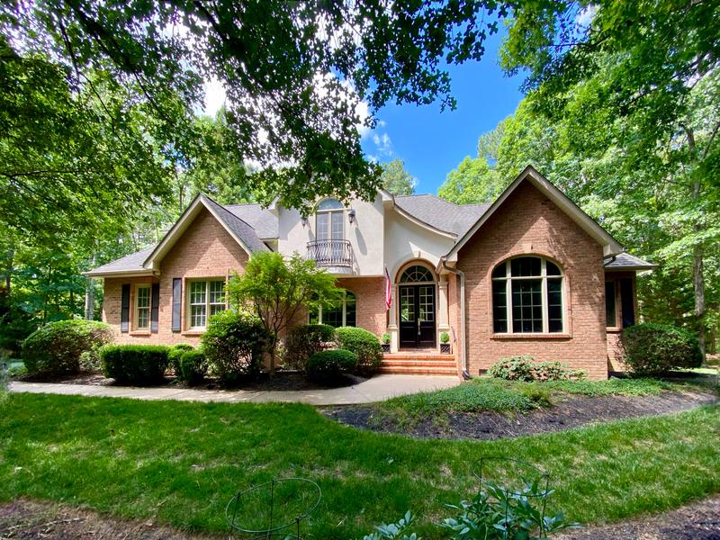 Return to the Fawn Lake Property Page