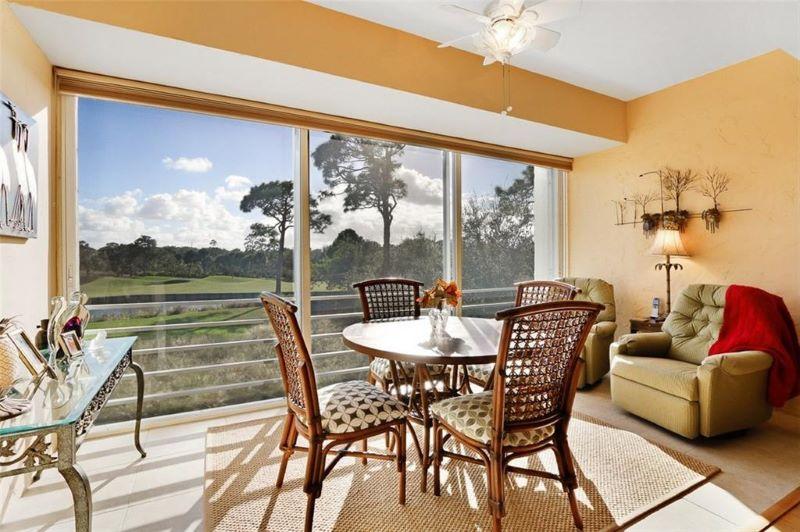 Return to the Harbour Ridge Presented by HR Properties Property Page