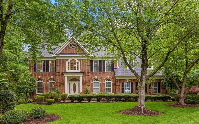 Return to the Fawn Lake Property Page