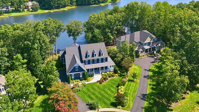 Return to the Fawn Lake Property Page