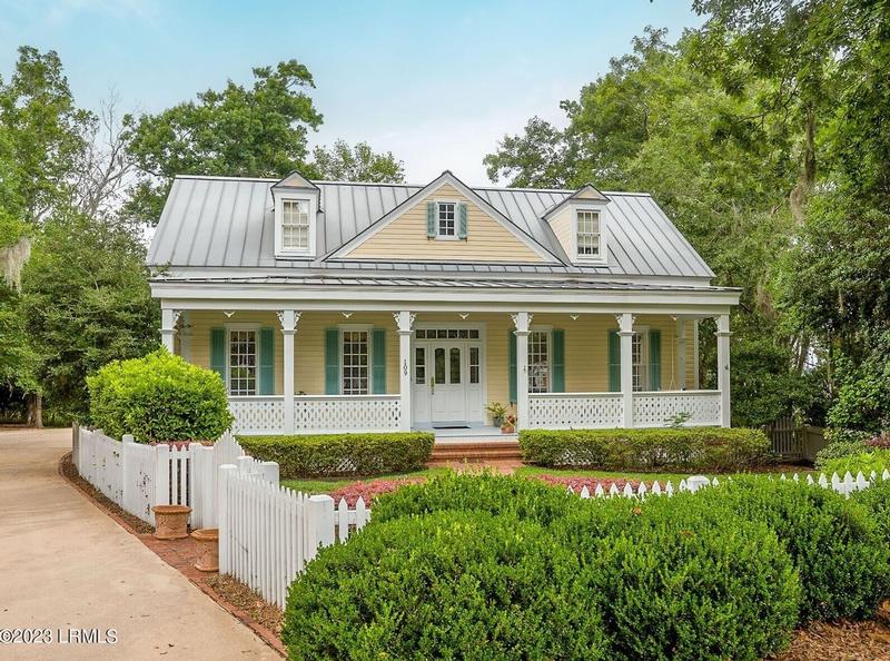 Read more about 109 Five Oaks Circle