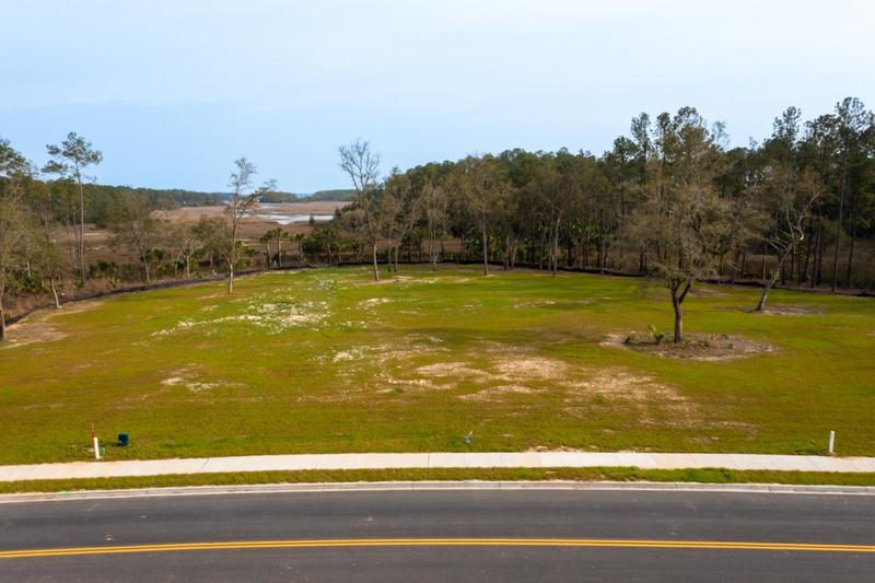 Return to the Daniel Island Property Page