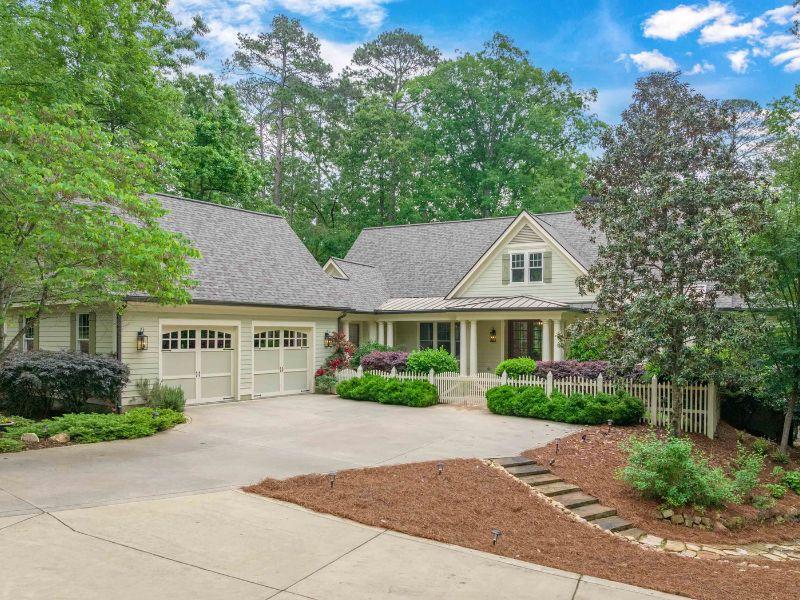 Read more about 1020 Liberty Bluff Lane