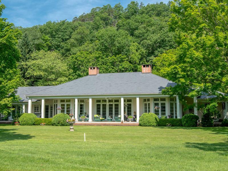 West Virginia Real Estate, West Virginia Homes, and West Virginia Land