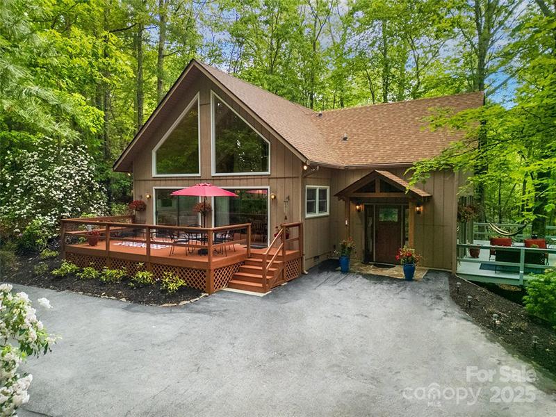 Read more about 679 Soquili Drive