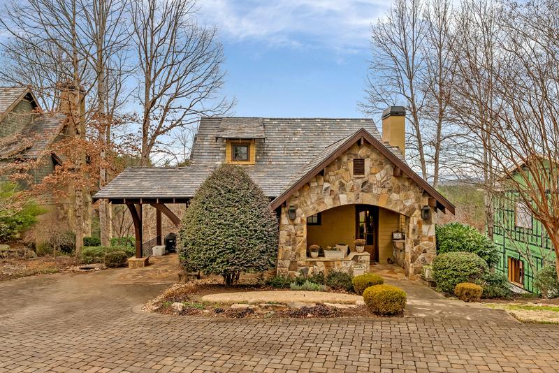 Return to the The Cliffs - Lake Region Property Page