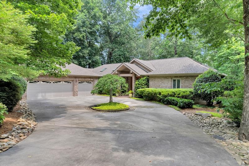 Read more about 200 Knightsridge Road