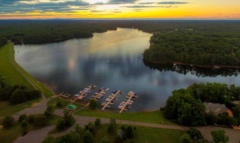 Fawn Lake Virginia Lakefront Community