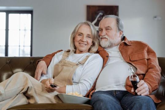 Downsizing for Seniors: Tips for Moving Into a Smaller Home